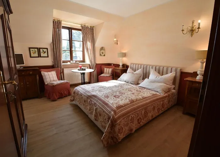 Zur Koeniglichen Ausspanne 3*