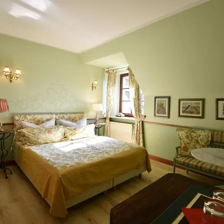 Zur Königlichen Ausspanne 3*